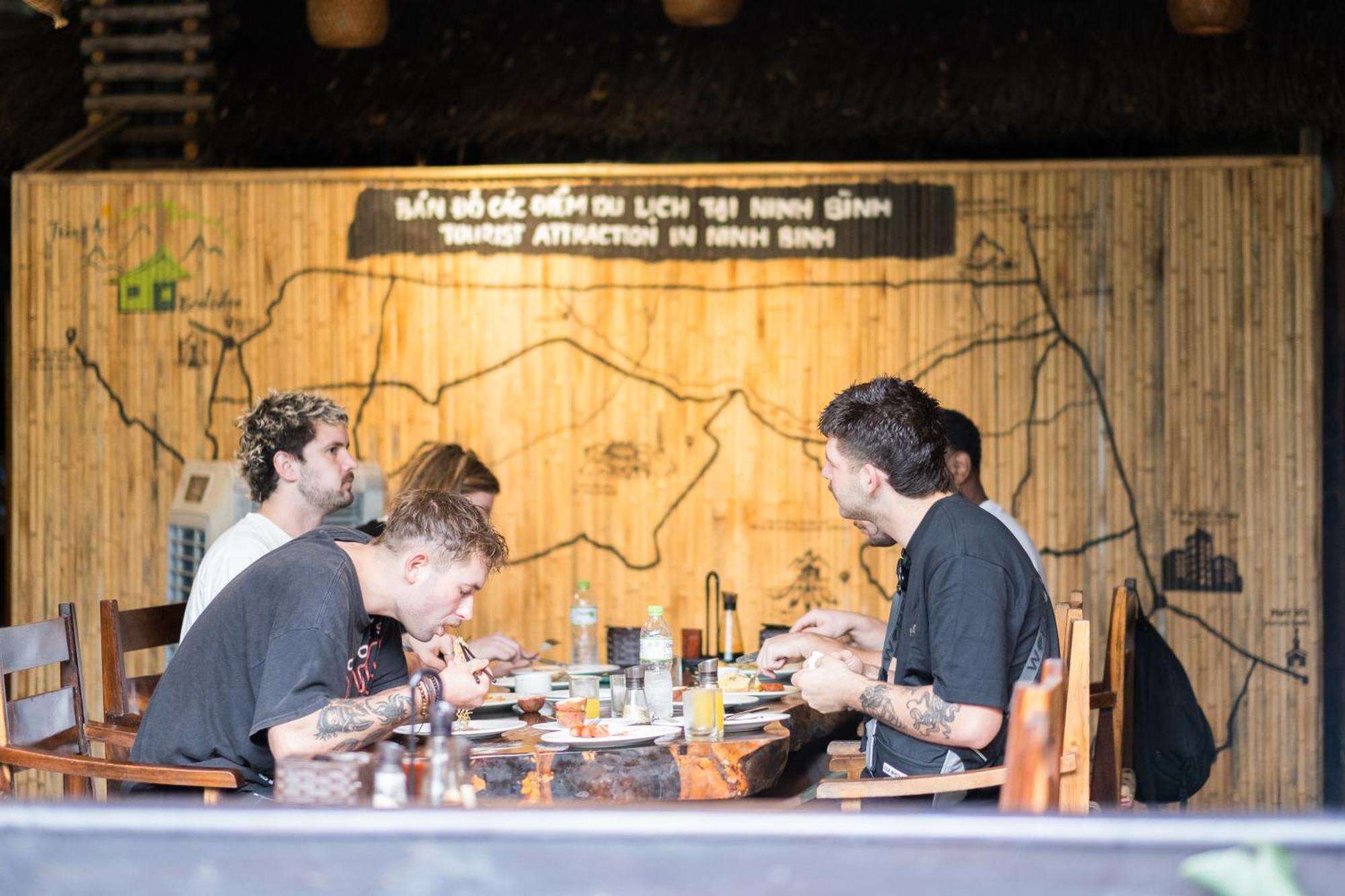 Trang An Ecolodge Ninh Binh Buitenkant foto
