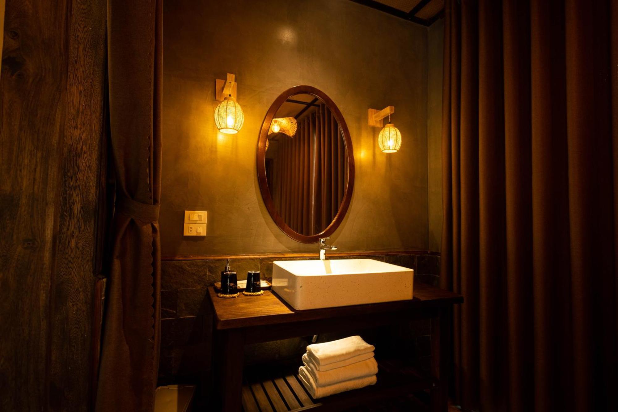 Trang An Ecolodge Ninh Binh Buitenkant foto